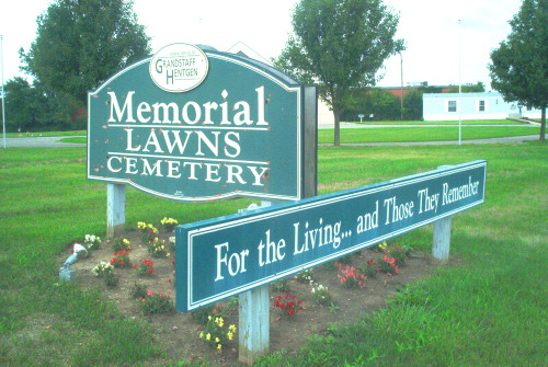 Memorial Lawns Cemetery